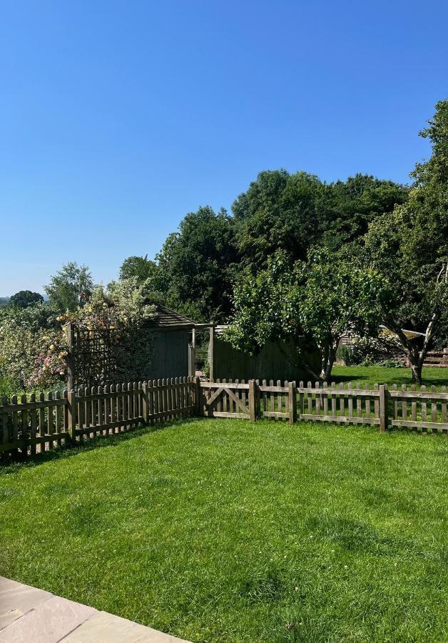 Cwm Lodge, An Idyllic Retreat In The Heart Of Herefordshire! Kültér fotó